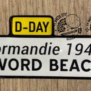 MAGNET SWORD BEACH