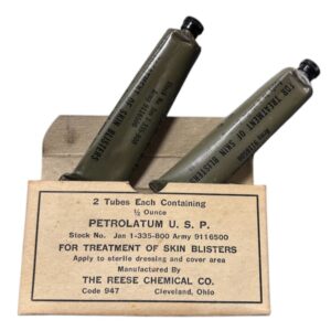 BOITE DE PETROLATUM USMD