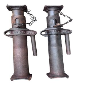2 CHANDELLES DE PIONNIERS
